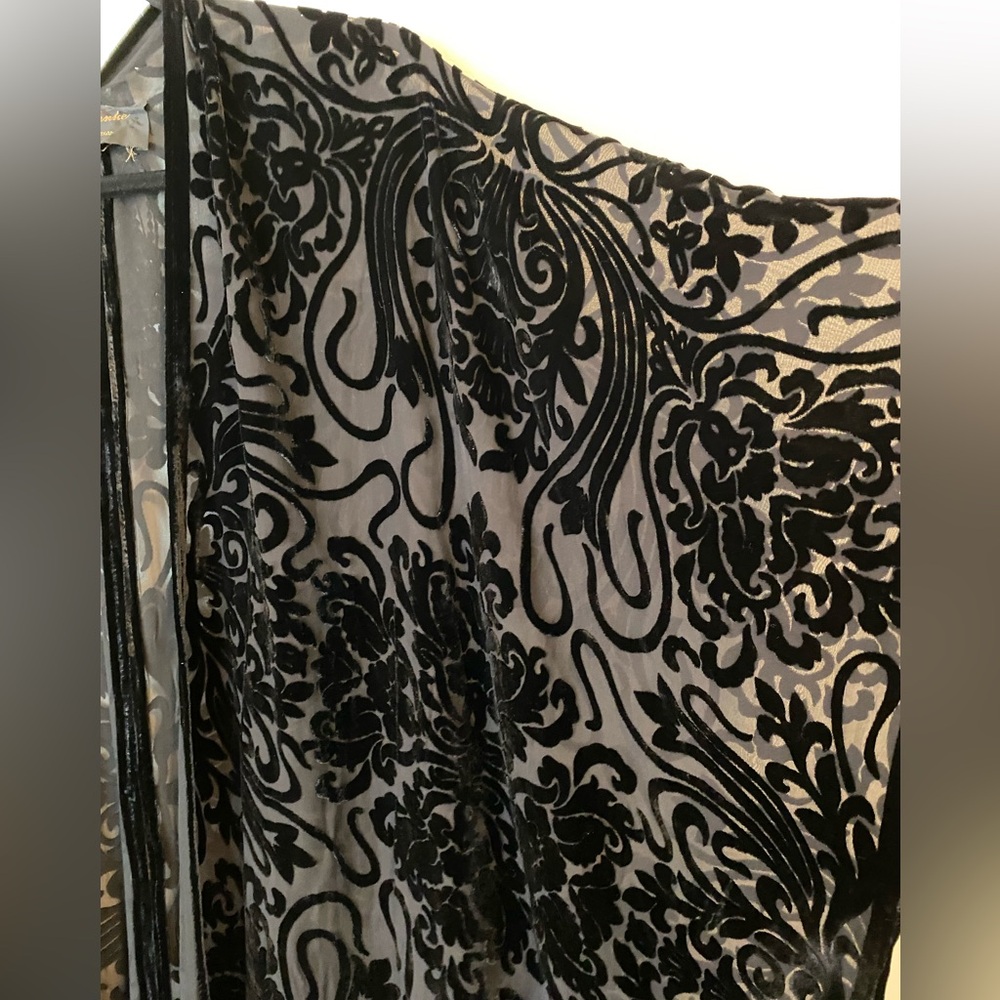 Pat Dahnke Velvet Burnout Fringe Wrap Black - Picture 6 of 13